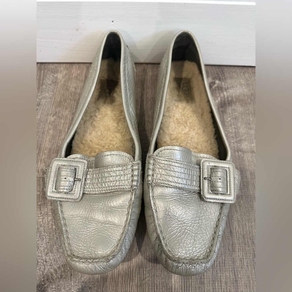 Ugg loafers with fur